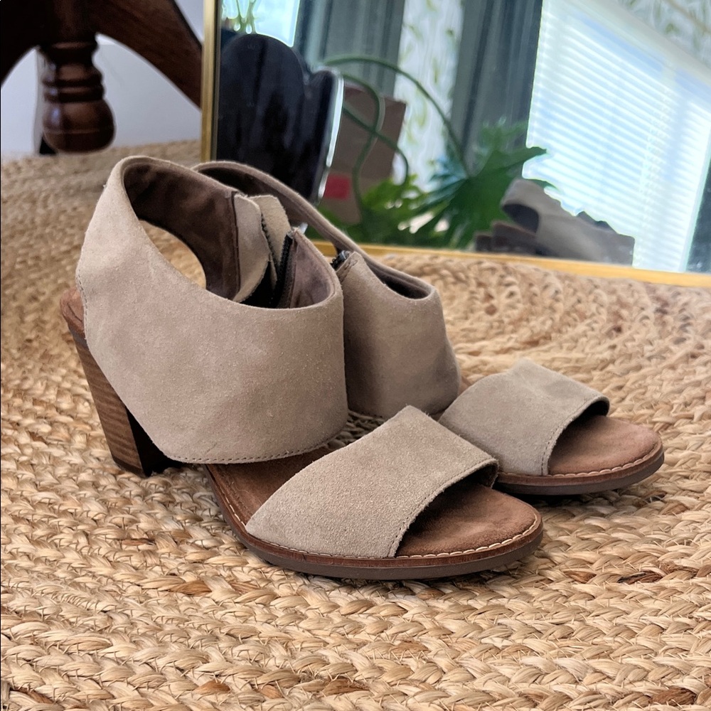 Toms Taupe Open-Toe Heels